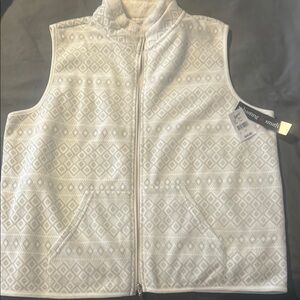 New White Patterned Fleece Vest